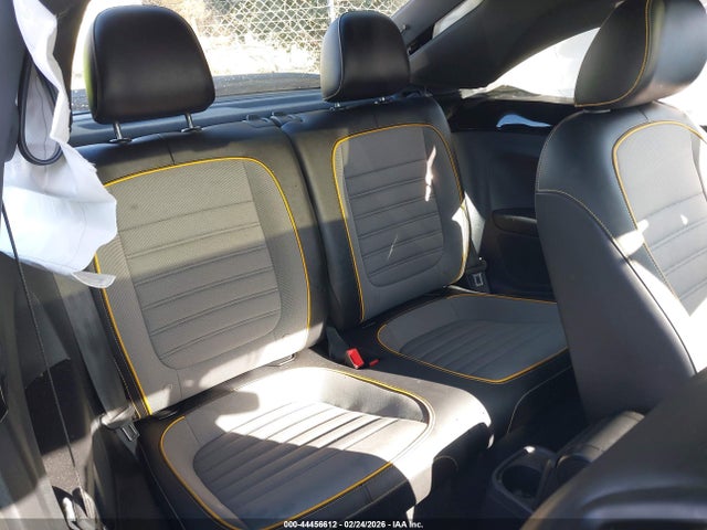 2018 VOLKSWAGEN BEETLE 3VWSD7AT4JM713915 Photo 7