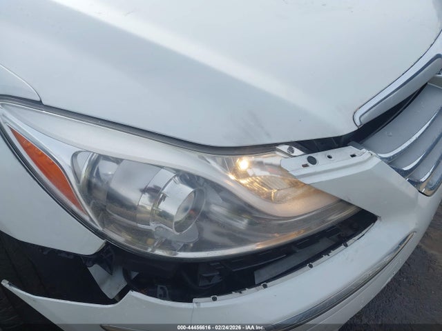 2013 Hyundai Genesis 3.8 მანქანა იყიდება აუქციონზე, vin: KMHGC4DDXDU214322, აუქციონის ნომერი: 44456616