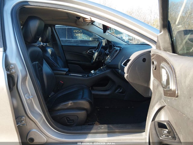Продажа на аукционе авто 2015 Chrysler 200 C, vin: 1C3CCCCB4FN586088, номер лота: 44456635