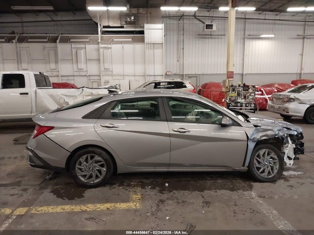 KMHLM4DJ1SU179202 Hyundai Elantra Hybrid Blue