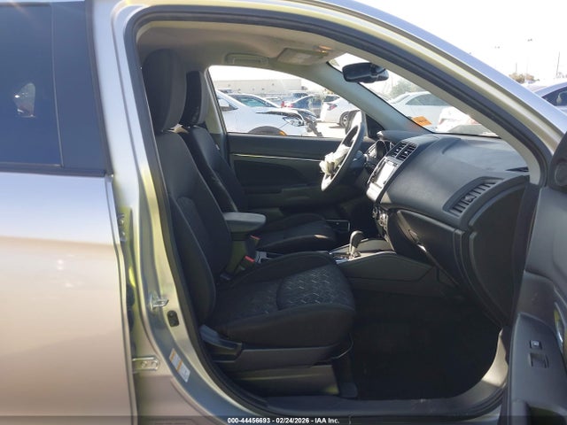 2022 MITSUBISHI OUTLANDER SPORT JA4APUAU5NU016889 Photo 4