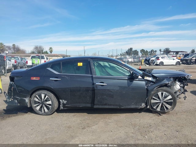 1N4BL4DW2MN384450 Nissan Altima Sv Intelligent Awd