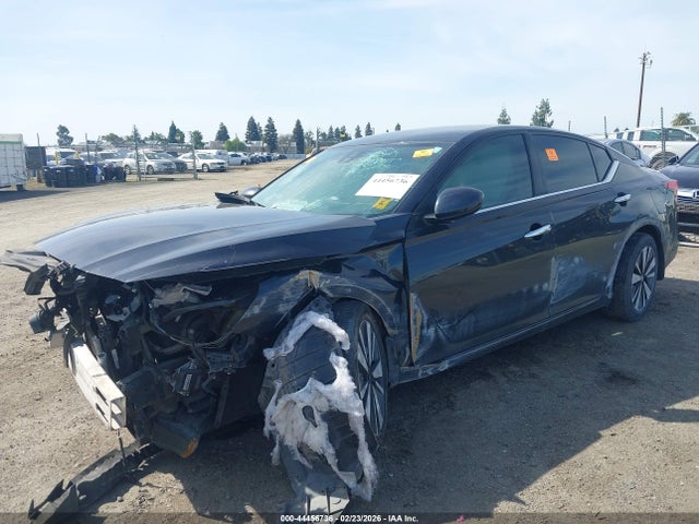 1N4BL4DW2MN384450 Nissan Altima Sv Intelligent Awd