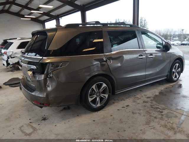 Honda Odyssey Touring 2018 5FNRL6H85JB010540 Image 4