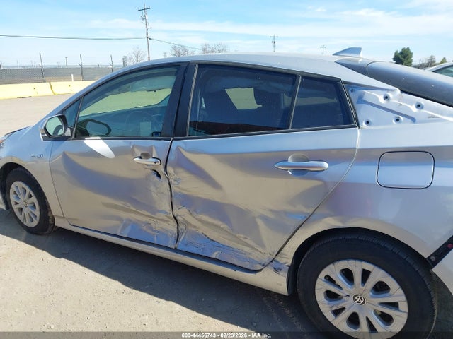 Toyota Prius L Eco 2019 JTDKARFU8K3074529 Image 6
