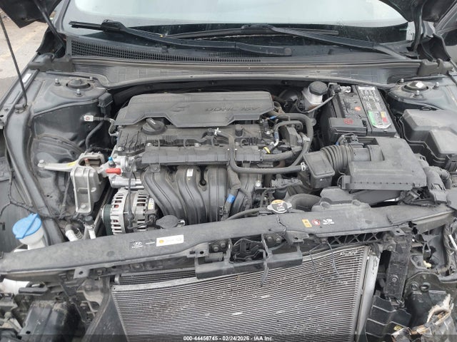 KMHLL4AG8MU110392 Hyundai ELANTRA SE