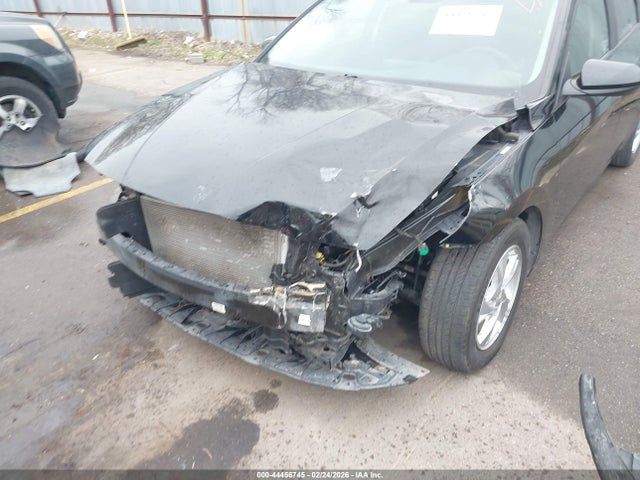 KMHLL4AG8MU110392 Hyundai ELANTRA SE