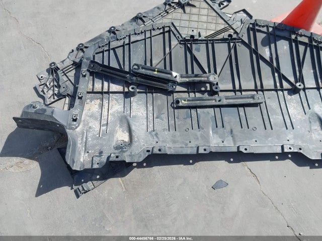 44456766 :رقم المزاد ، 5YJSA1E67RF532918 vin ، 2024 Tesla Model S Plaid Tri Motor All-wheel Drive مزاد بيع