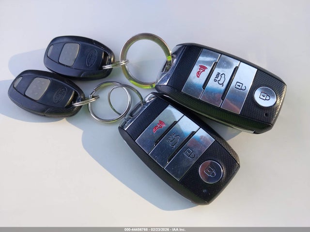 5XYKWDA72EG496303 KIA Sorento Sx V6