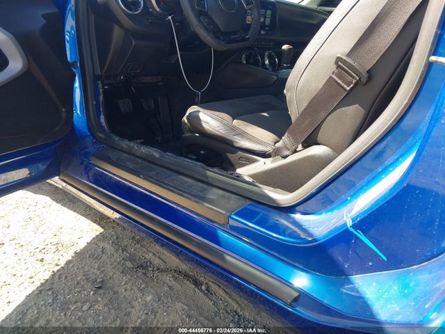 1G1FE1R76J0113575 Chevrolet Camaro 1ss