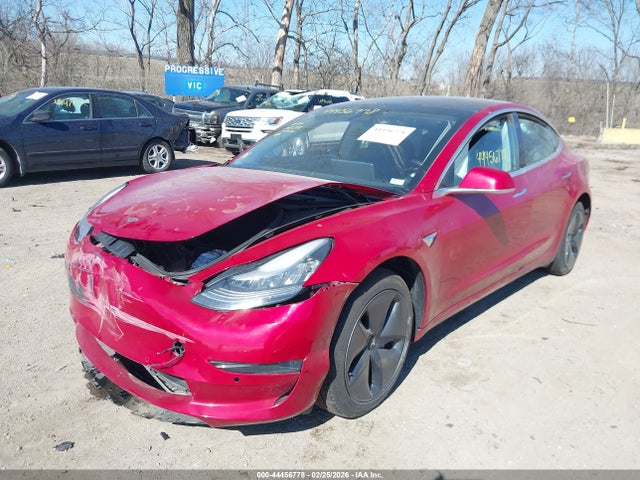 44456778 :رقم المزاد ، 5YJ3E1EB4KF387039 vin ، 2019 Tesla Model 3 Long Range/performance مزاد بيع