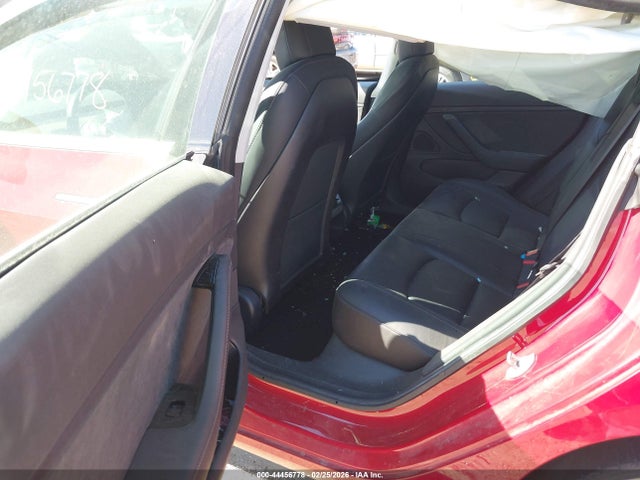 44456778 :رقم المزاد ، 5YJ3E1EB4KF387039 vin ، 2019 Tesla Model 3 Long Range/performance مزاد بيع