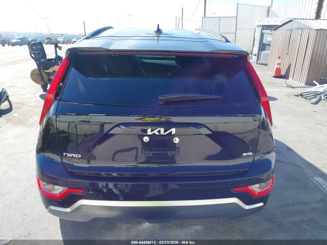 KNDCR3LE0P5053127 KIA Niro Ex Touring