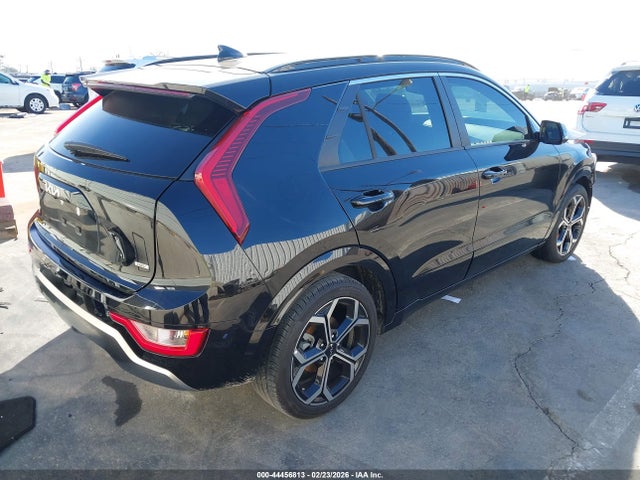 KNDCR3LE0P5053127 KIA Niro Ex Touring