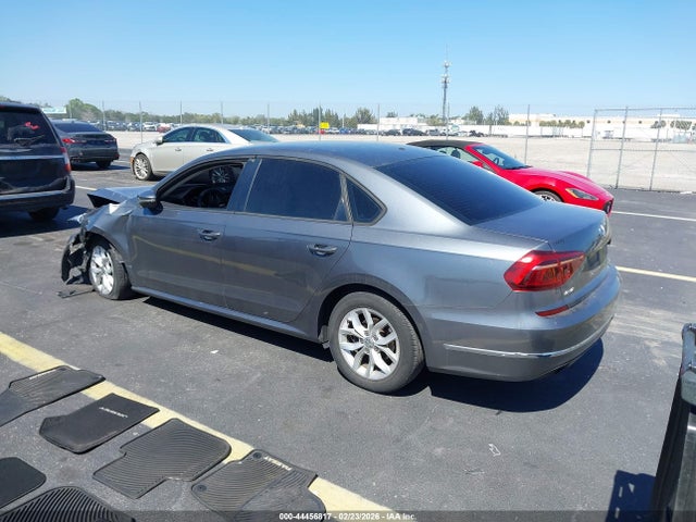 Продажа на аукционе авто 2018 Volkswagen Passat 2.0t R-line/2.0t S, vin: 1VWAA7A32JC001344, номер лота: 44456817