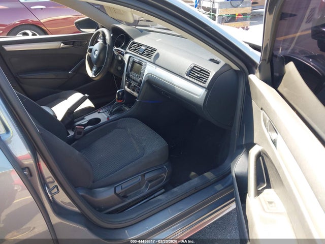 Продажа на аукционе авто 2018 Volkswagen Passat 2.0t R-line/2.0t S, vin: 1VWAA7A32JC001344, номер лота: 44456817
