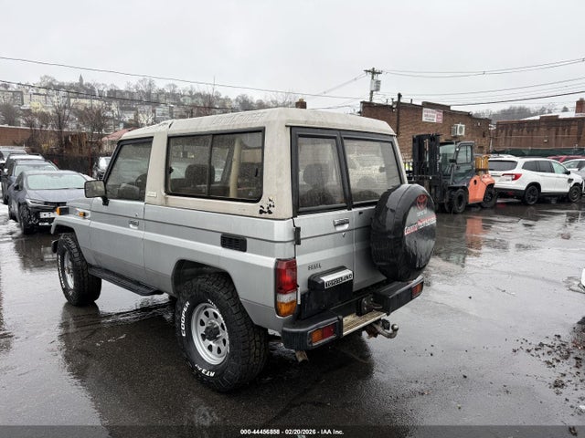 1989 Toyota Land Cruiser მანქანა იყიდება აუქციონზე, vin: TW0V0BJ7309502733, აუქციონის ნომერი: 44456858