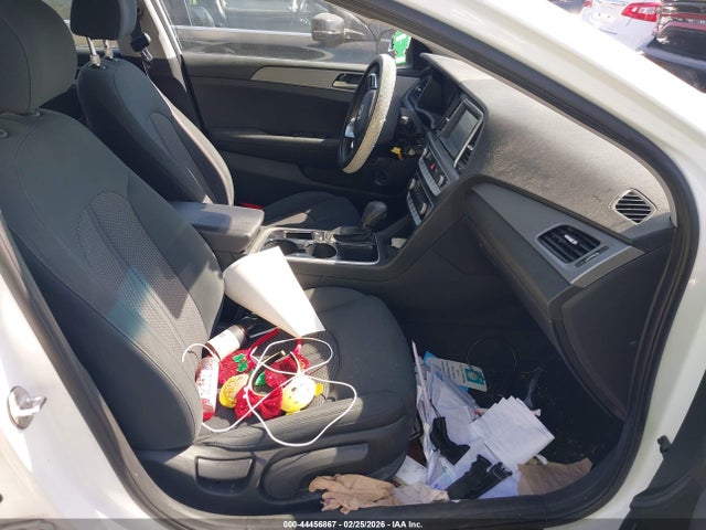 5NPE24AF9KH777289 Hyundai SONATA SE