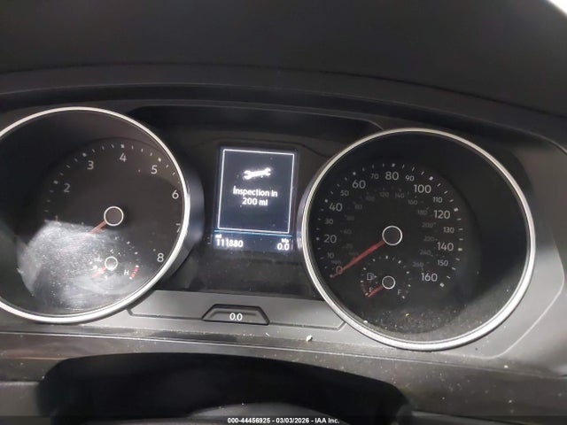 2018 Volkswagen Tiguan 2.0t Se/2.0t Sel მანქანა იყიდება აუქციონზე, vin: 3VV2B7AX9JM004068, აუქციონის ნომერი: 44456925