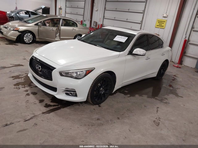 2015 Infiniti Q50 Premium მანქანა იყიდება აუქციონზე, vin: JN1BV7AR9FM423325, აუქციონის ნომერი: 44456952