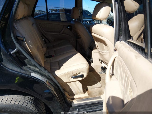 44456954 :رقم المزاد ، 4JGAB75E42A318823 vin ، 2002 Mercedes-benz Ml 500 مزاد بيع