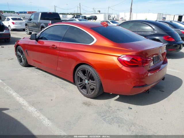 2018 BMW 440I WBA4W7C57JAD28978 Photo 2
