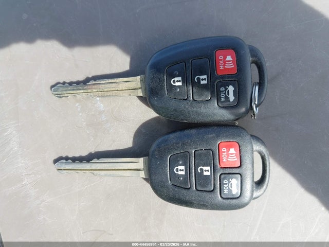 Toyota COROLLA LE 2018 2T1BURHE0JC068341 Image 11