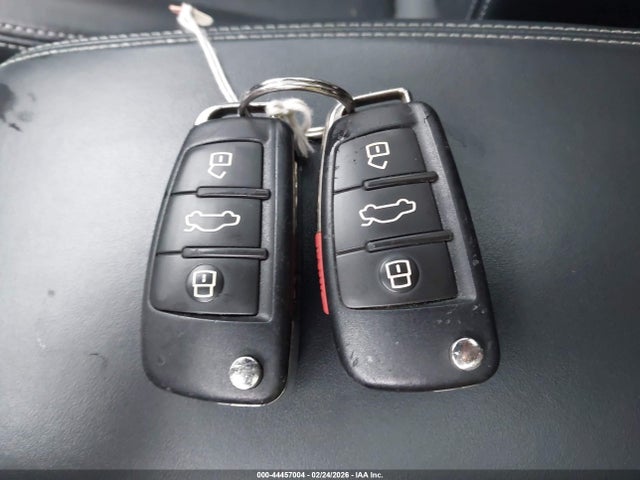 44457004 :رقم المزاد ، WAUB1GFF0H1014641 vin ، 2017 Audi S3 2.0t Premium Plus مزاد بيع