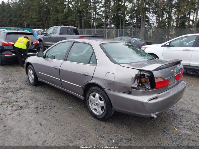 2000 HONDA ACCORD 1HGCG1650YA068467 Photo 2