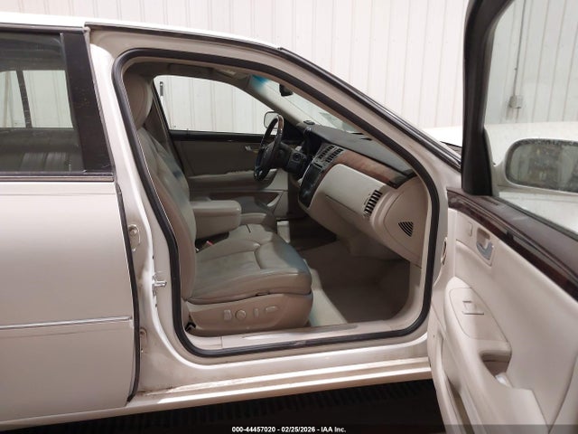 Продажа на аукционе авто 2008 Cadillac Dts 1sd, vin: 1G6KD57Y68U171963, номер лота: 44457020