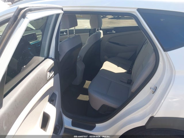 KM8J33A49KU867600 Hyundai Tucson Value