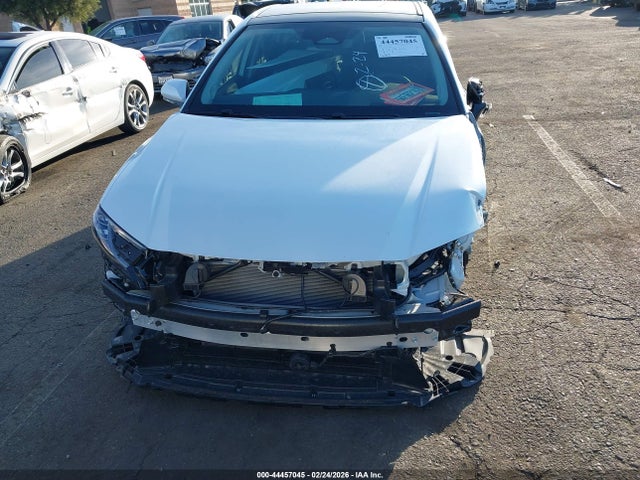 Toyota CAMRY XLE 2026 4T1DAACK0TU666351 Image 13