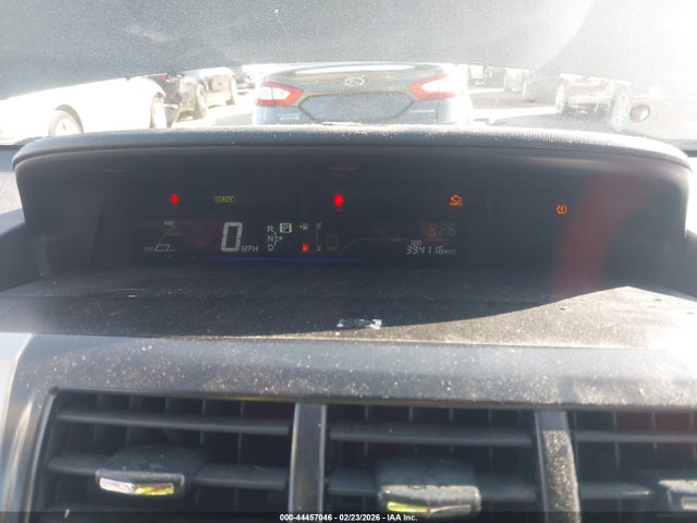 JTDZN3EU5E3332253 Toyota Prius V Two
