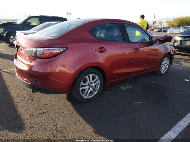 2018 Toyota Yaris Ia მანქანა იყიდება აუქციონზე, vin: 3MYDLBYVXJY325591, აუქციონის ნომერი: 44457047