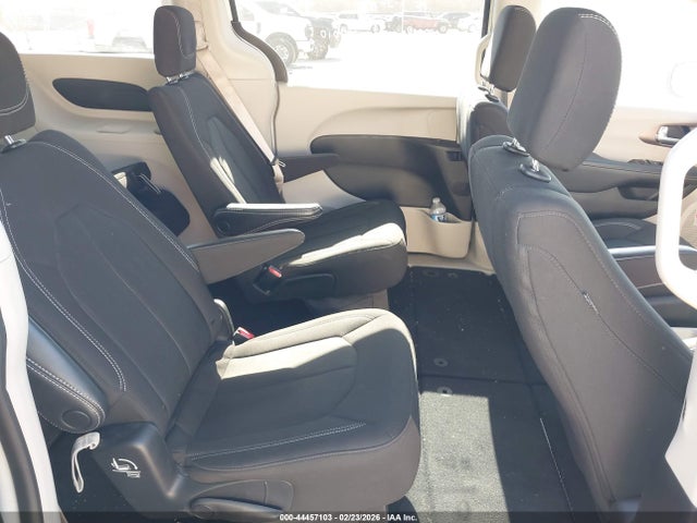 Chrysler Voyager Lx 2023 2C4RC1CG4PR595979 Image 8