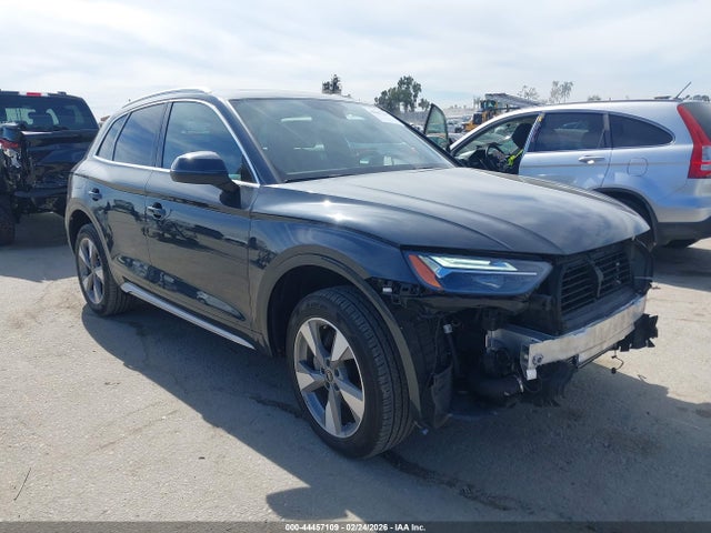 2023 AUDI Q5 WA1BBAFY7P2102622 Photo 0