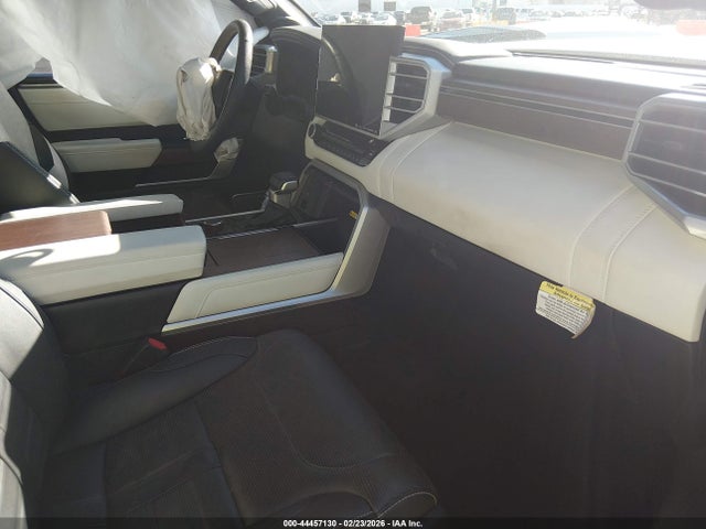 Продажа на аукционе авто 2023 Toyota Tundra Hybrid Capstone, vin: 5TFVC5DB4PX032053, номер лота: 44457130