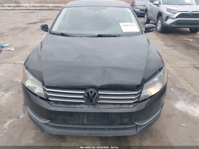 44457133 :رقم المزاد ، 1VWBS7A31EC062577 vin ، 2014 Volkswagen Passat 1.8t Se مزاد بيع
