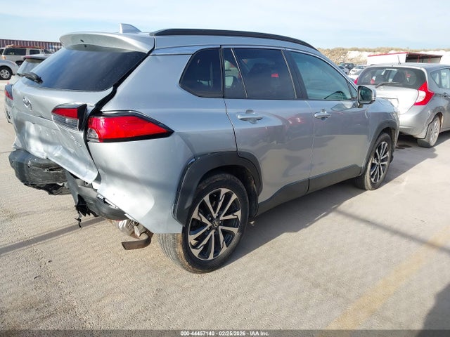7MUEAABG6NV023859 Toyota Corolla Cross Xle