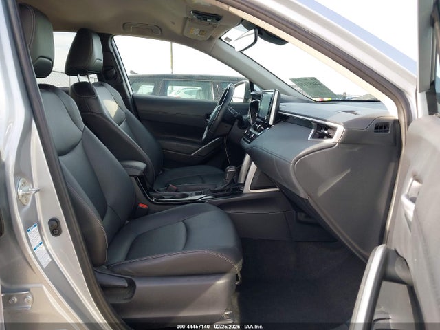 7MUEAABG6NV023859 Toyota Corolla Cross Xle