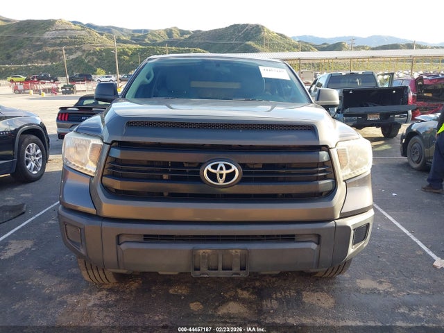 5TFNU5F11EX031098 Toyota Tundra Sr V6