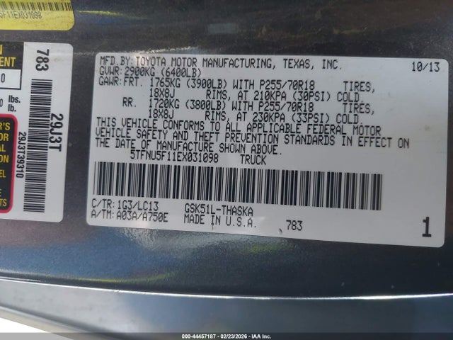 5TFNU5F11EX031098 Toyota Tundra Sr V6
