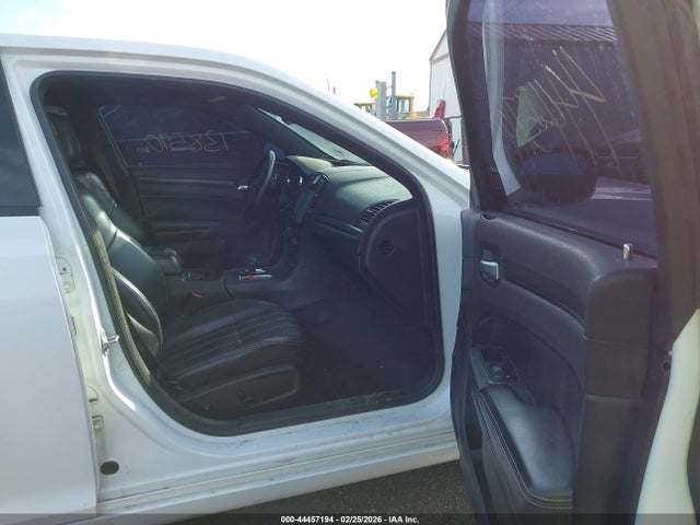 Продажа на аукционе авто 2014 Chrysler 300 300s, vin: 2C3CCAGG2EH384304, номер лота: 44457194