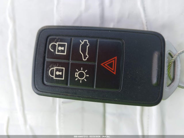 2015 VOLVO XC60 YV440MDK0F2754899 Photo 10