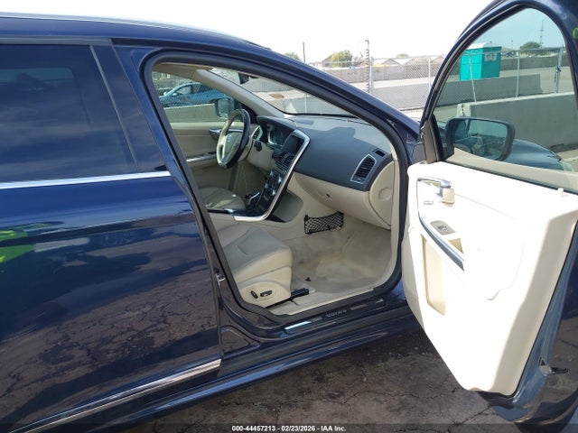2015 VOLVO XC60 YV440MDK0F2754899 Photo 4