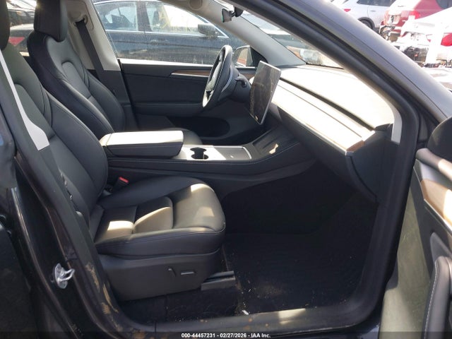 2024 TESLA MODEL Y 7SAYGDED6RF093187 Photo 4