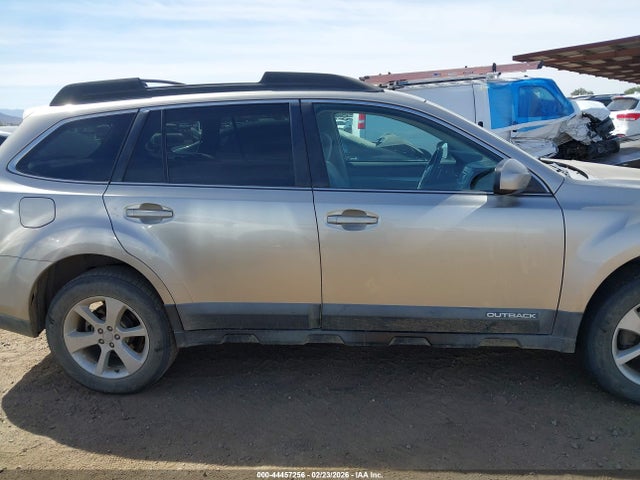 44457256 :رقم المزاد ، 4S4BRBCC7E3312494 vin ، 2014 Subaru Outback 2.5i Premium مزاد بيع