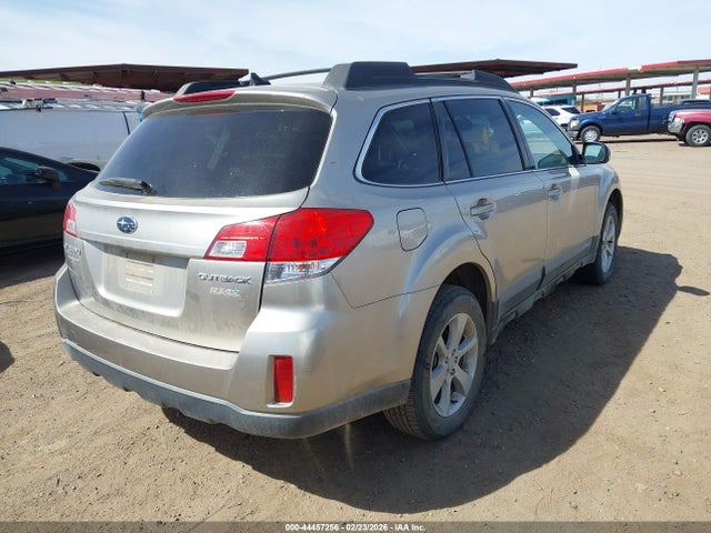 44457256 :رقم المزاد ، 4S4BRBCC7E3312494 vin ، 2014 Subaru Outback 2.5i Premium مزاد بيع