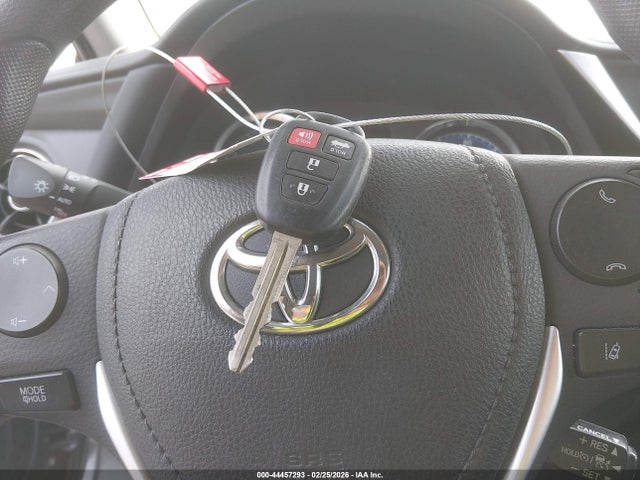 5YFBURHE3HP571274 Toyota COROLLA LE