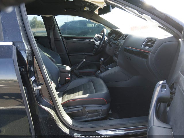 3VW5T7AJ9FM320000 Volkswagen Jetta 2.0t Gli Se
